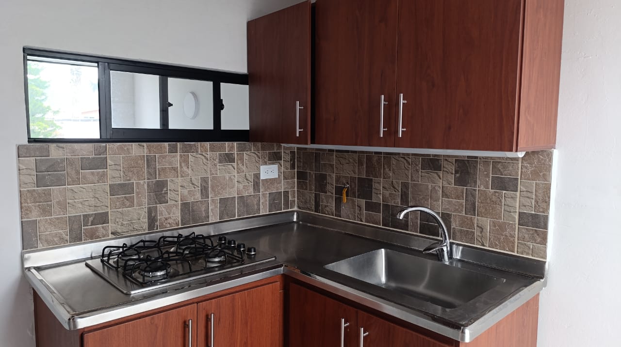 APARTAESTUDIO EN ARRIENDO EN LA CEJA, TERCER PISO. 3 79331420251024041309.jpeg