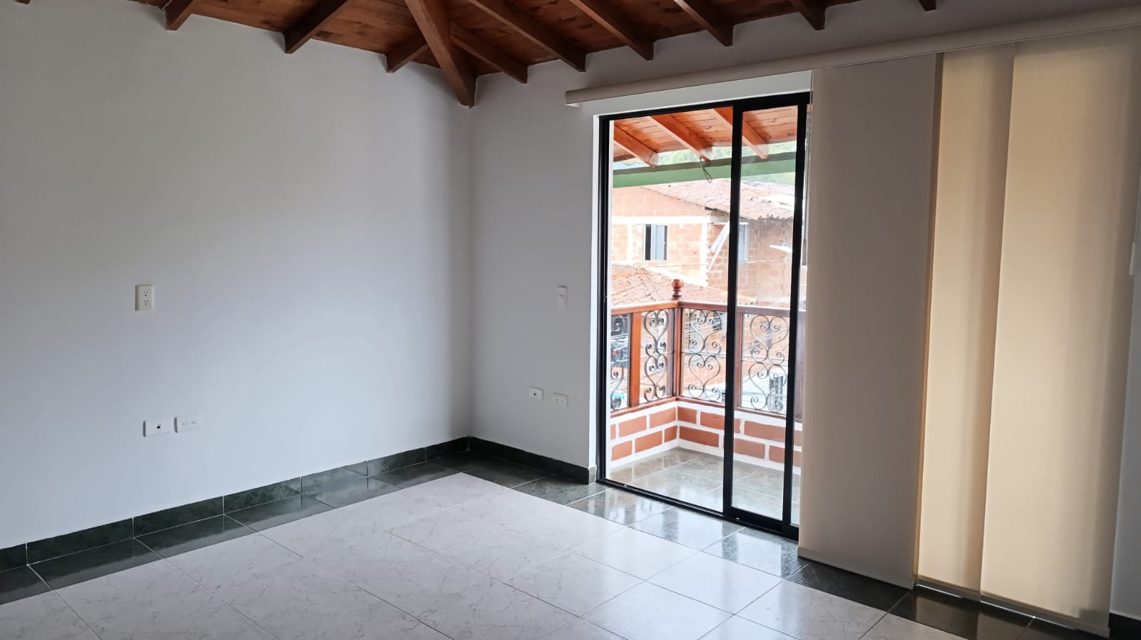 APARTAESTUDIO EN ARRIENDO EN LA CEJA, TERCER PISO. 10 7933820251024041307.jpeg