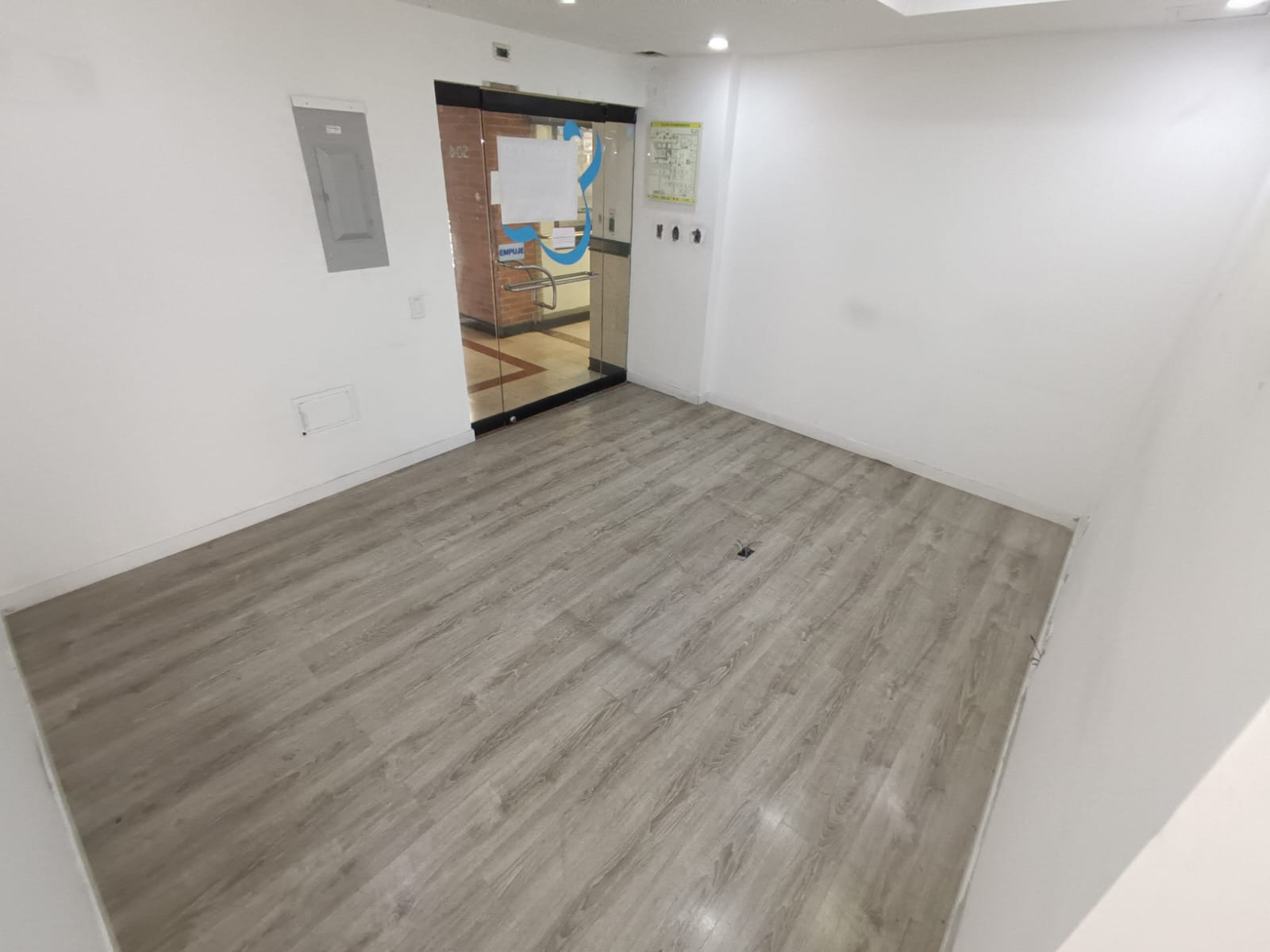 OFICINA EN VENTA O ARRIENDO CHICO NORTE 7 79811020251027051133.jpeg