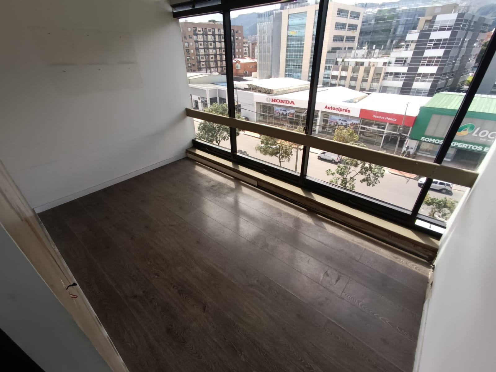 OFICINA EN VENTA O ARRIENDO CHICO NORTE 16 79811420251027051134.jpeg