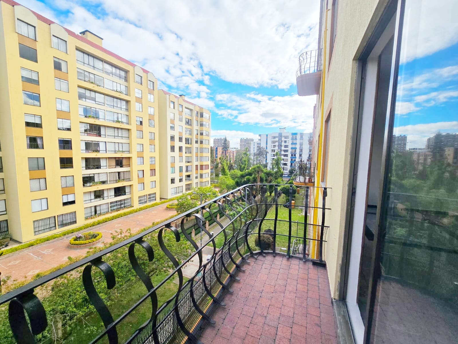 Arriendo apto ciudad salitre cerca a Maloka 16 79811520250916063500.jpg