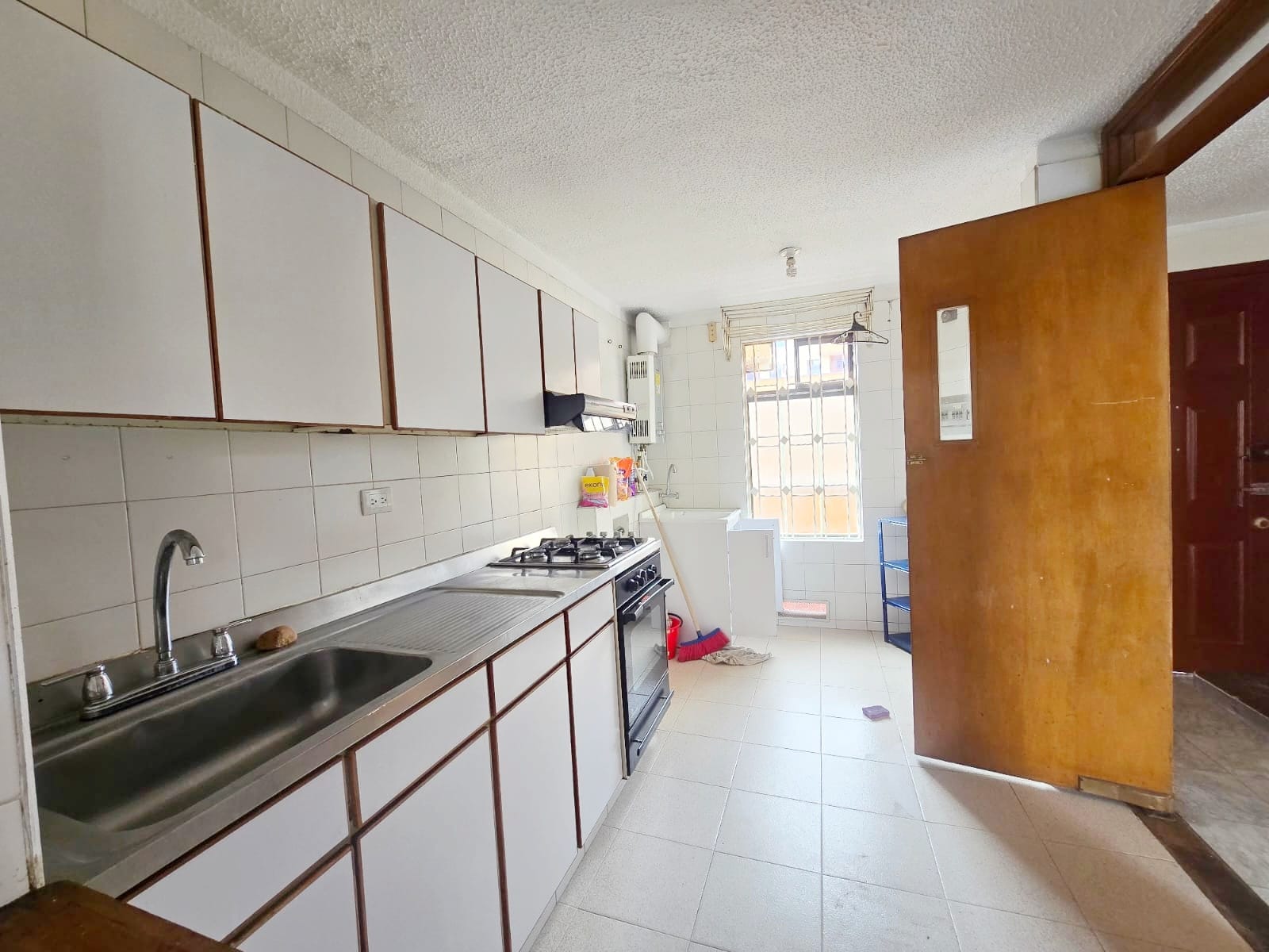 Arriendo apto ciudad salitre cerca a Maloka 3 7981220250916063257.jpg