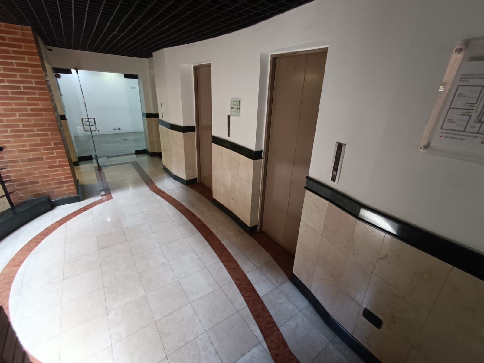 OFICINA EN VENTA O ARRIENDO CHICO NORTE 21 7981420251027051131.jpeg