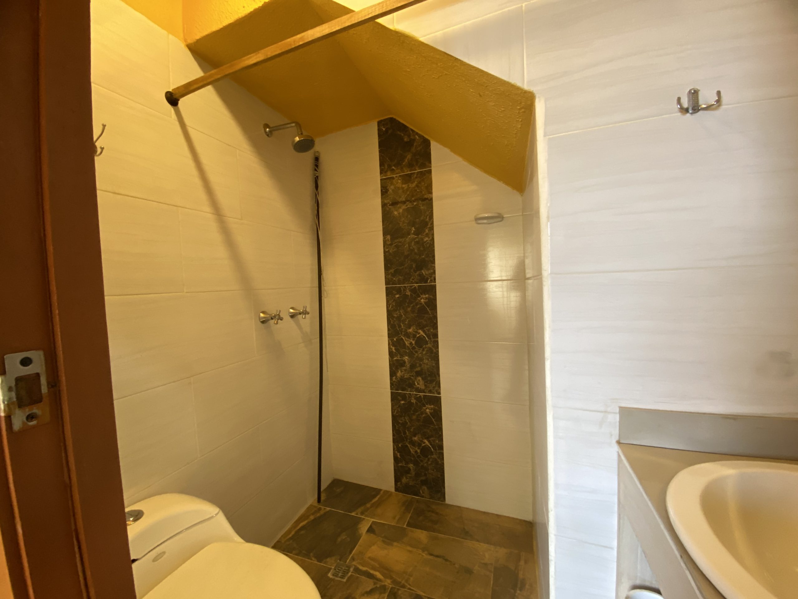 LOCAL EN ARRIENDO EN FUNDADORES MANIZALES | ARRIENDOS MZL 5 8393420251027115025.jpg