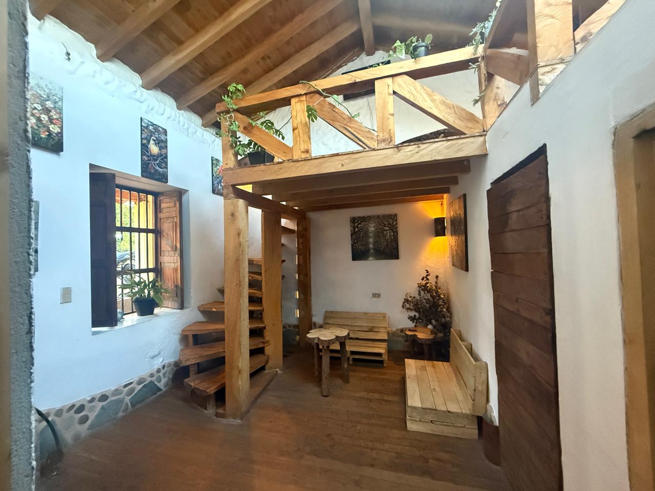 Casa local en arriendo en Santa Elena 10 94495220251028124903.jpeg