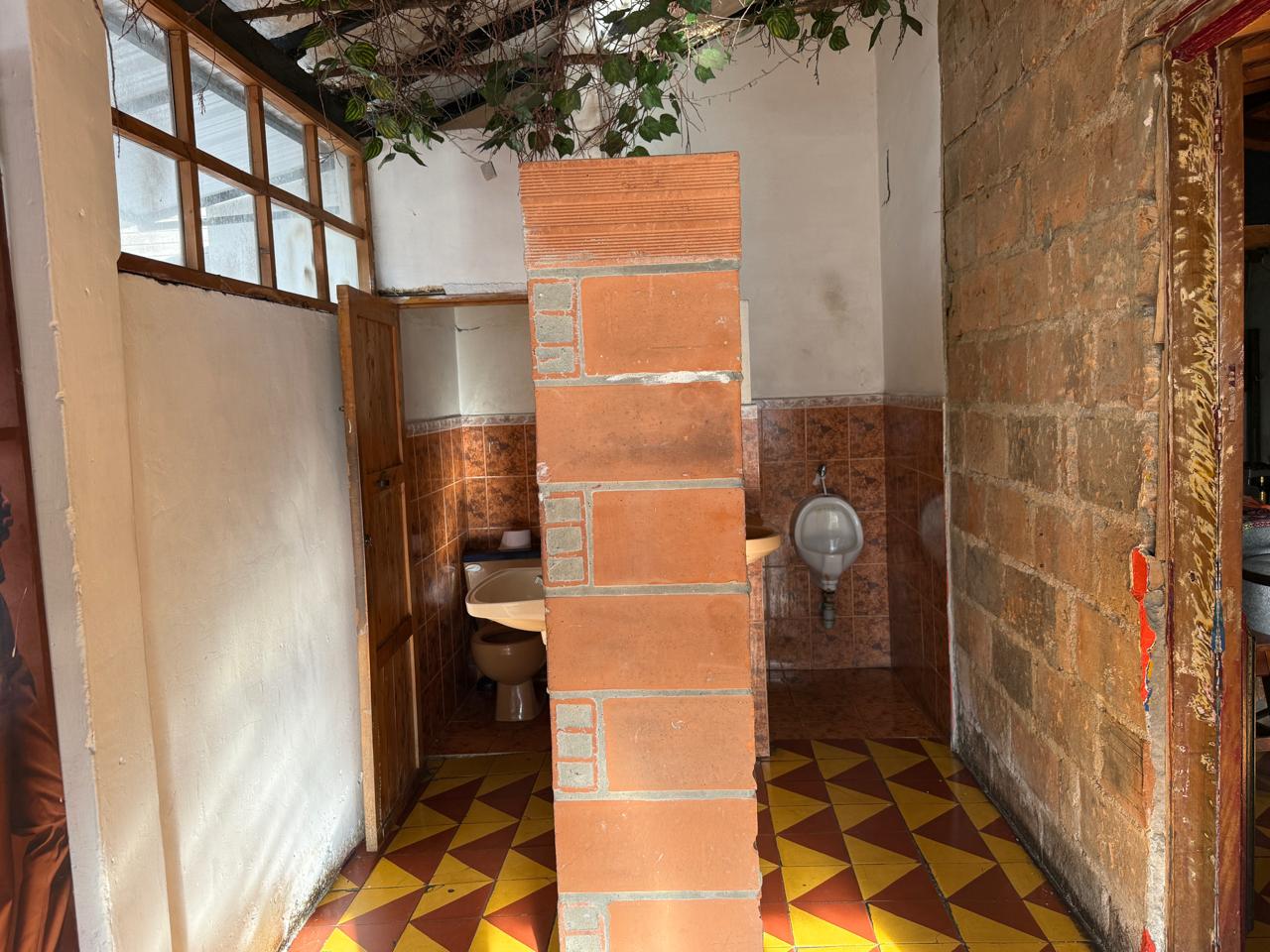 Casa local en santa Elena para Restaurante 6 94495520251028122119.jpeg