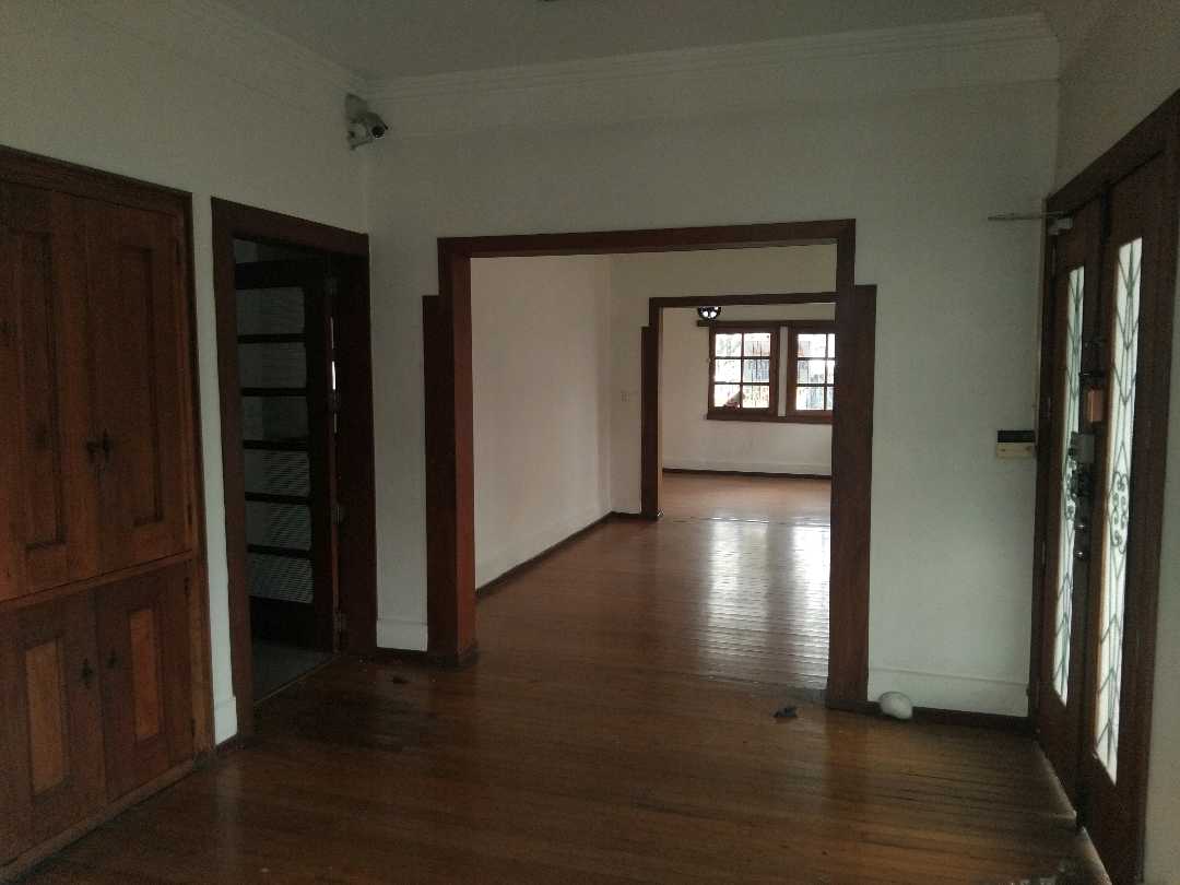 Arrienda Casa Comercial Av Santander Manizales 9 arrienda_casa_comercial_av_san_1761583602-4719_1136.jpeg