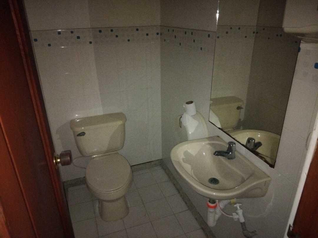 Arrienda Casa Comercial Av Santander Manizales 18 arrienda_casa_comercial_av_san_1761583690-8693_3099.jpeg