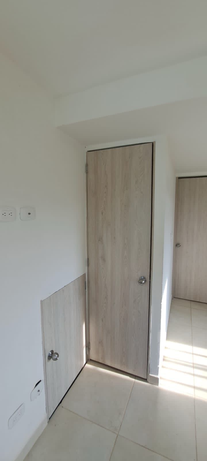 Arriendo casa esquinera cerca a bosques de la cuarela Dosquebradas 9 vendo_casa_esquinera_en_dosque_1756334476-4765_405.jpeg
