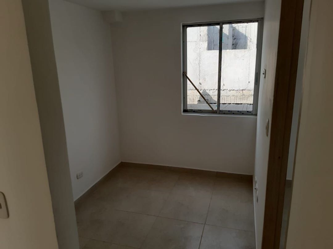 Arriendo casa esquinera cerca a bosques de la cuarela Dosquebradas 11 vendo_casa_esquinera_en_dosque_1756334481-9317_267.jpeg