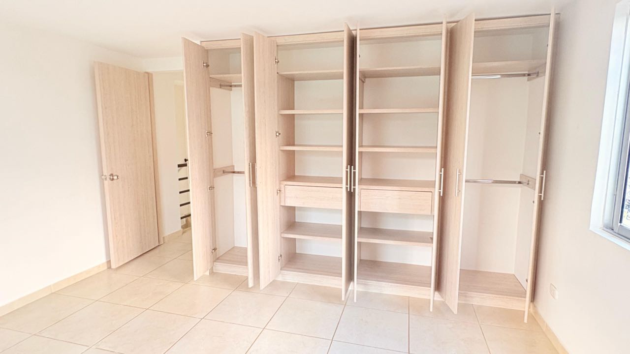 Arriendo casa esquinera cerca a bosques de la cuarela Dosquebradas 21 vendo_casa_esquinera_en_dosque_1756334516-908_2197.jpeg