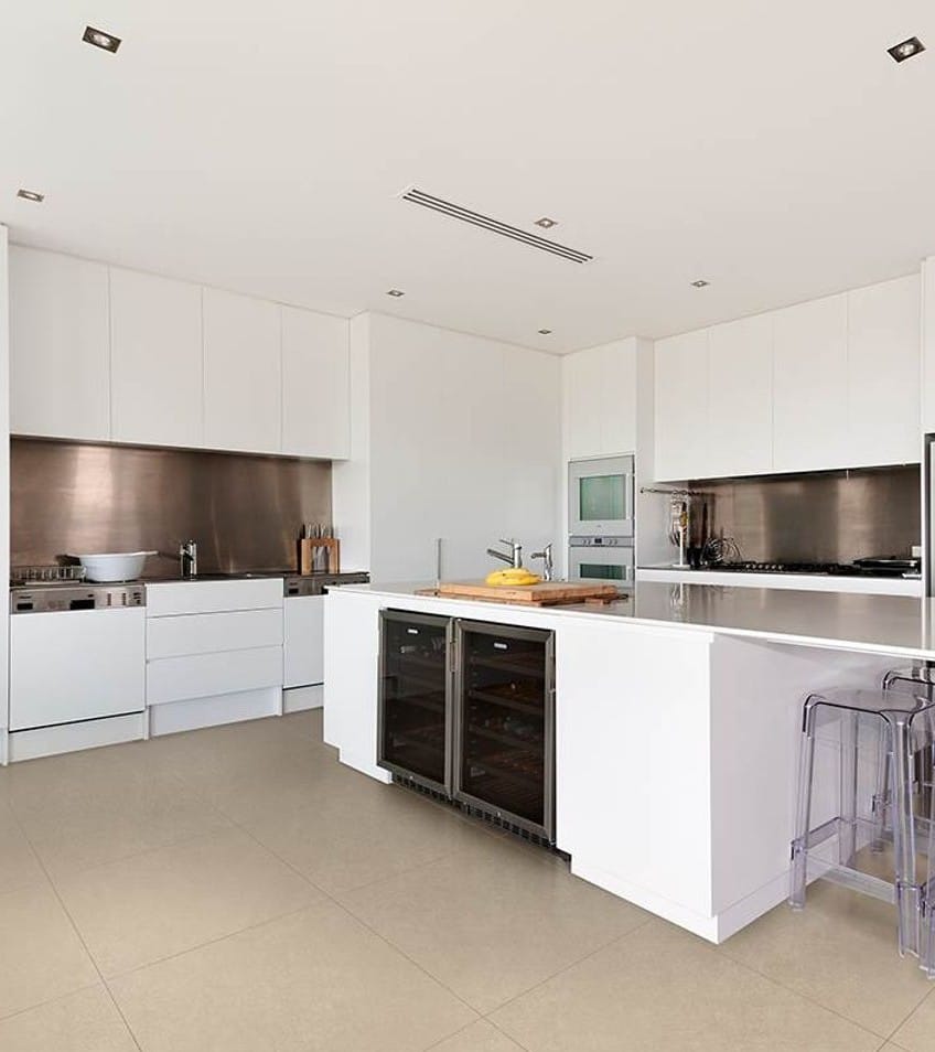 Arriendo hermoso apartamento en centro mayor. 6 Arriendo hermoso apartamento en centro mayor.