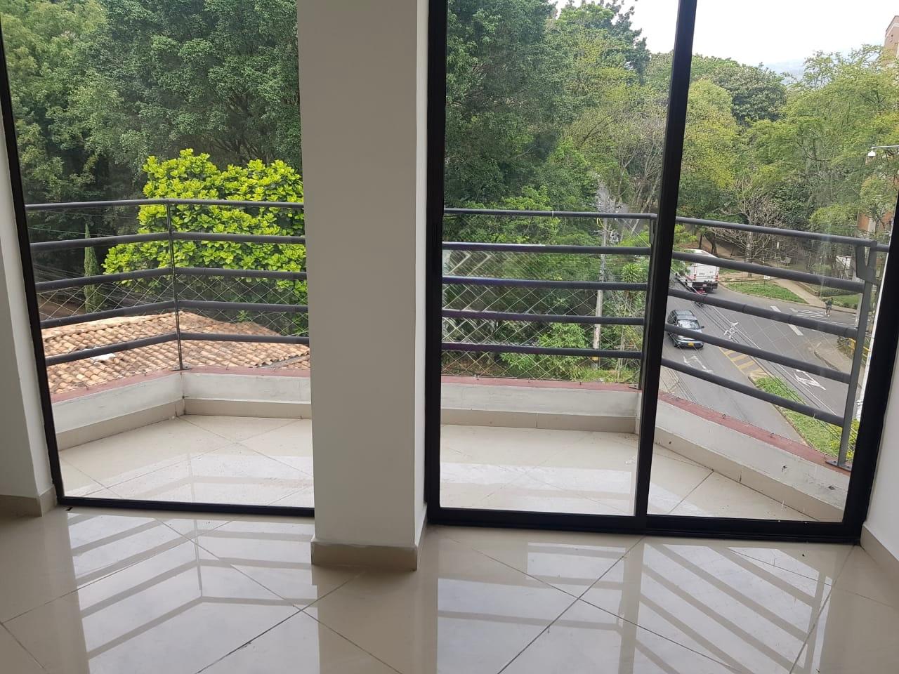 Imperdible Casa en Arriendo Simón Bolívar Medellín 180m²