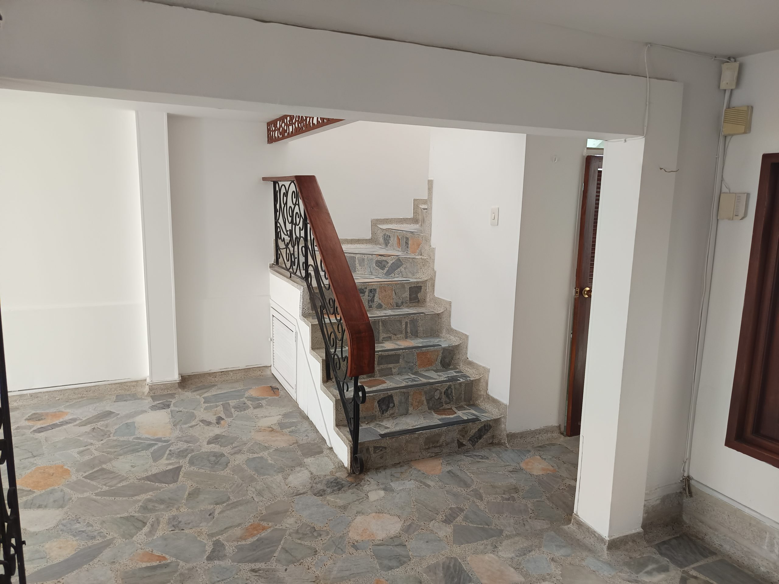 ARRIENDO CASA DE LUJO EN ASTURIAS, MANIZALES | ARRIENDOS MANIZALES