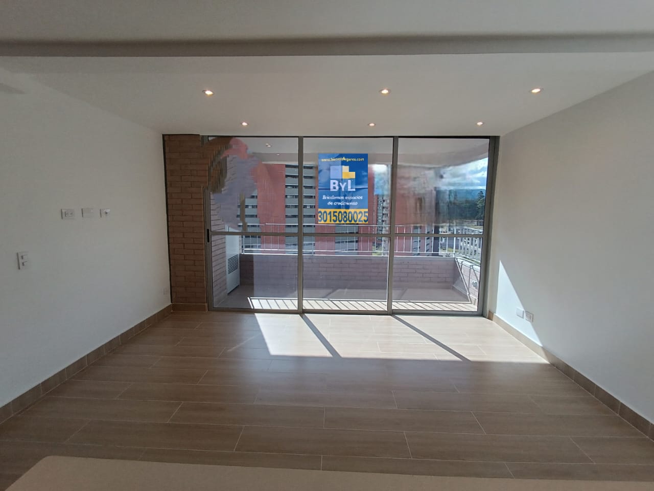 Se arrienda casa en Rodeo Alto 3 niveles