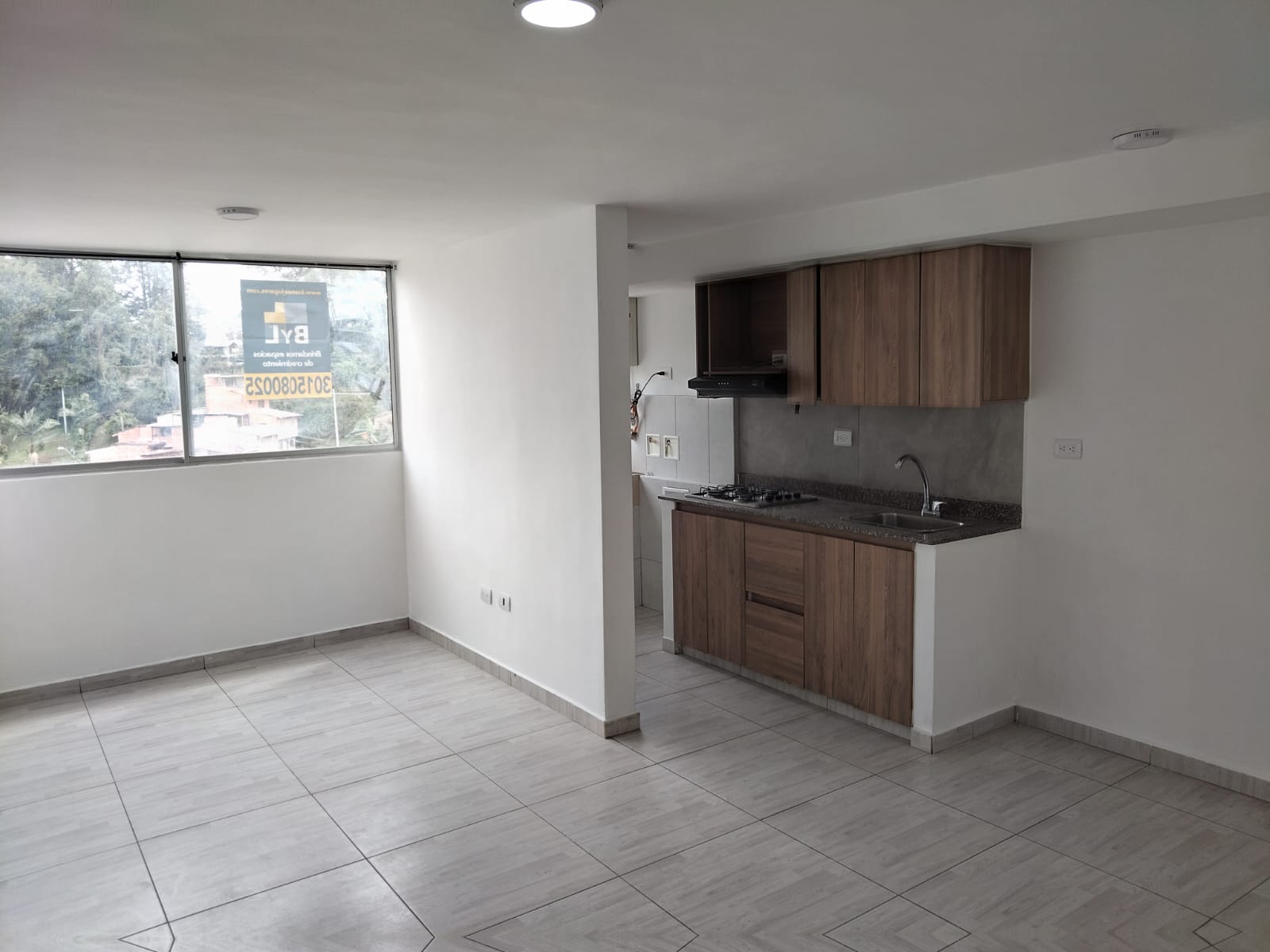 CASA UNIFAMILIAR EN ARRIENDO EN LA CEJA, SECTOR LA ALDEA.