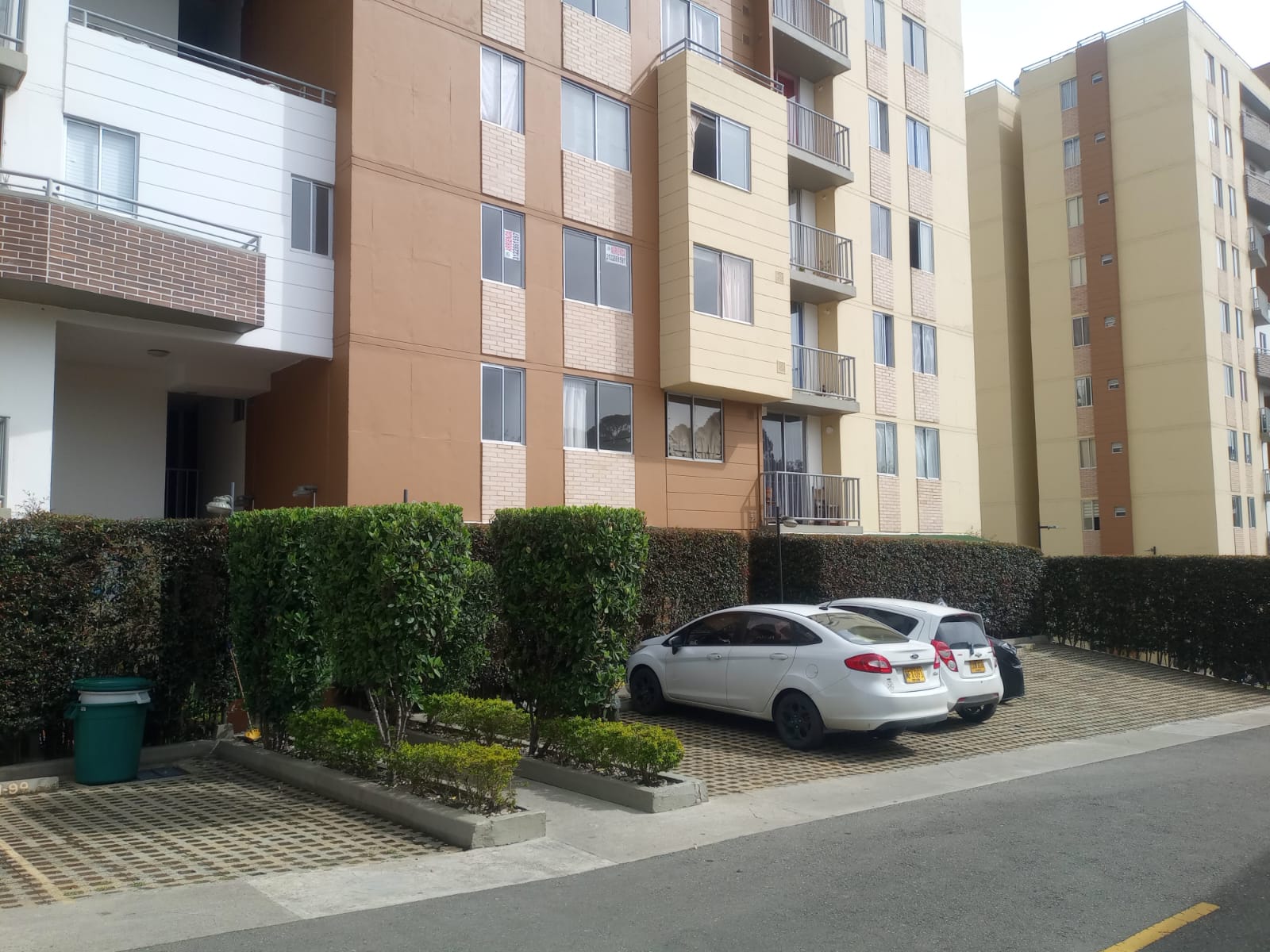 APARTAMENTO EN ARRIENDO EN LA CEJA, SEGUNDO PISO CON ASCENSOR.