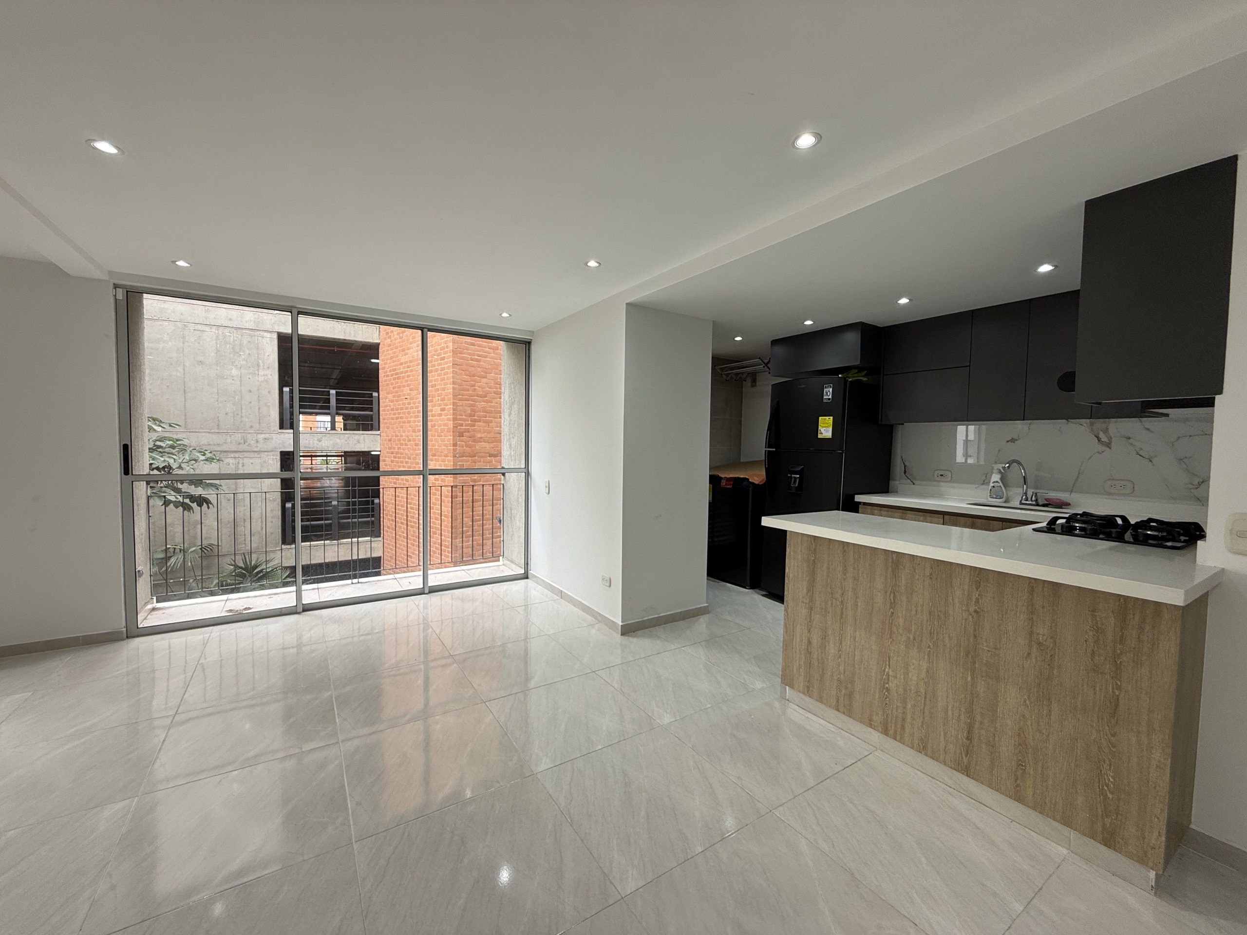 Oficina en arriendo en Cali, con seguridad privada