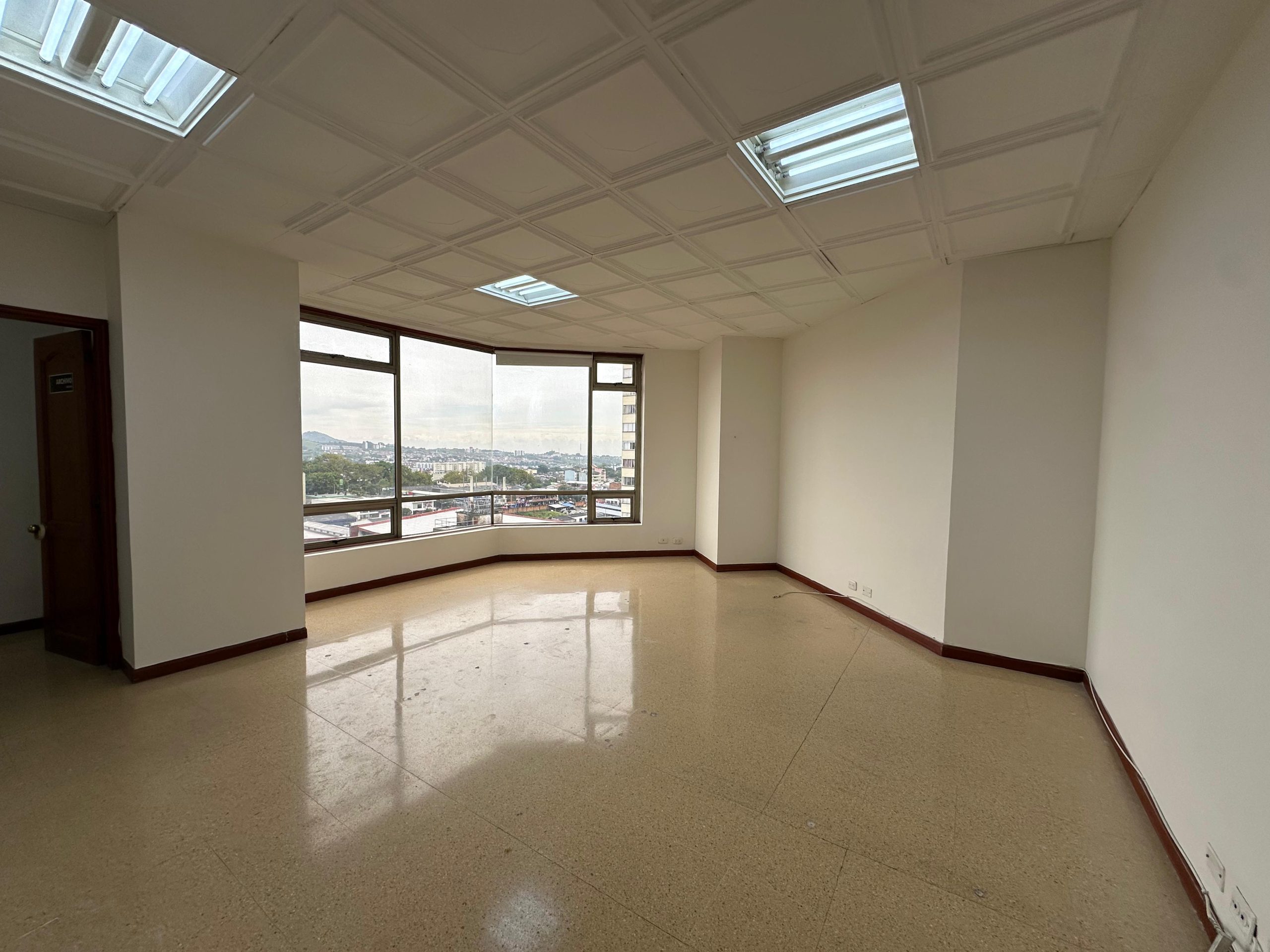 ARRIENDO APTO PARA ESTRENAR EN CONJUNTO CENTRO DE COTA $2,200.000