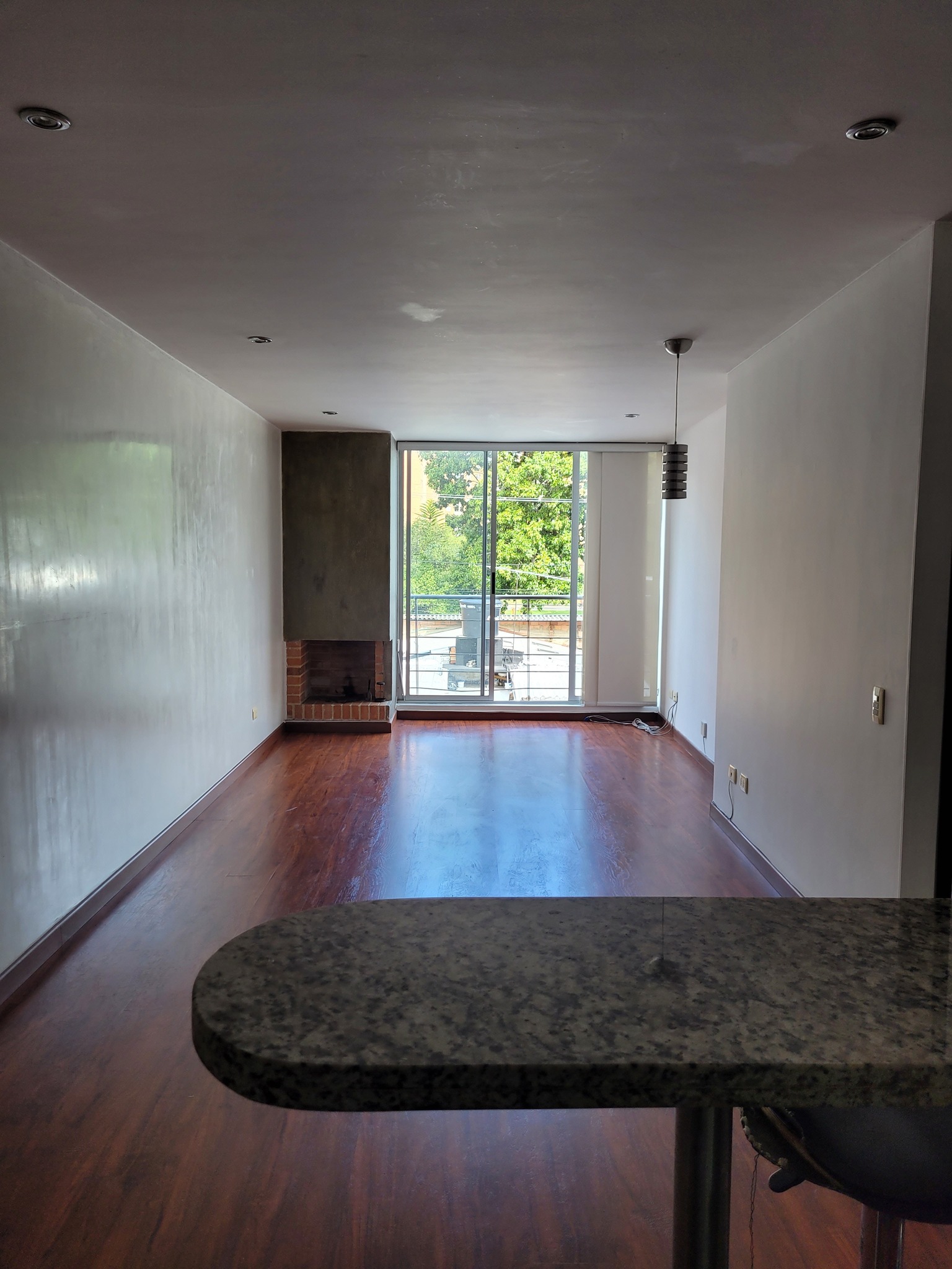 Apartamento en COLINA CAMPESTRE con vista a reserva forestal