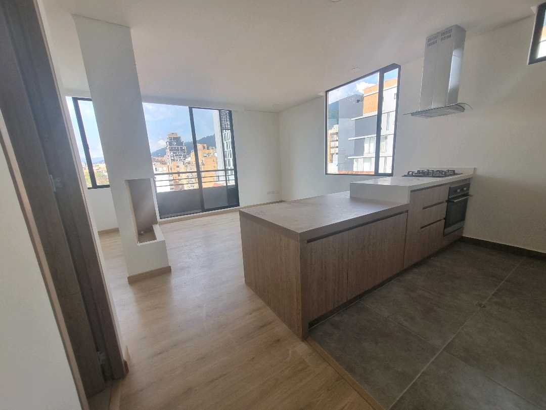 APARTAMENTO ARRIENDO SAN PATRICIO costado norte del canal 58m2 piso 5