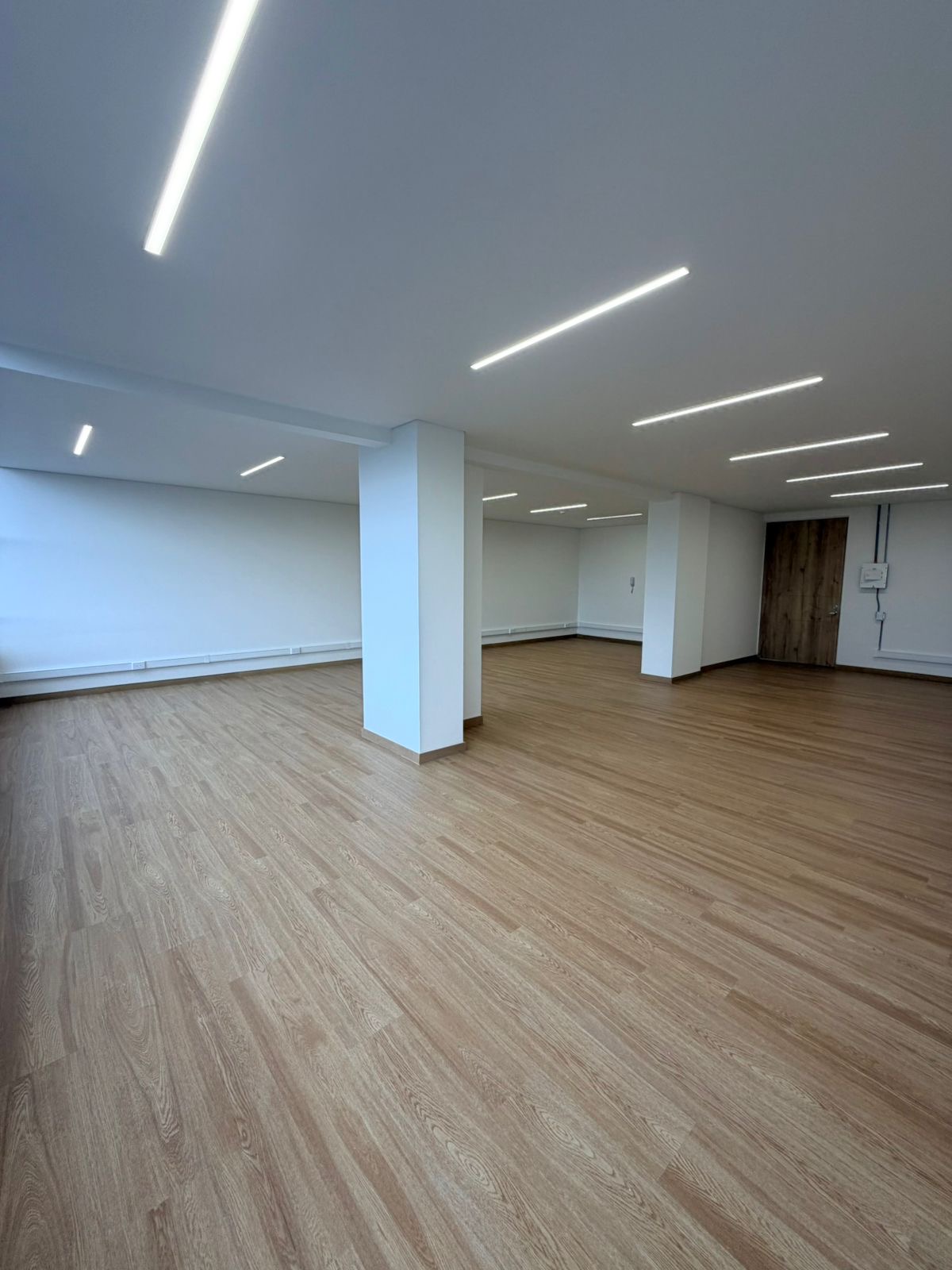 Casa en arriendo en el Condominio La Samaria, vía el aeropuerto en frente de la clínica medicadiz.