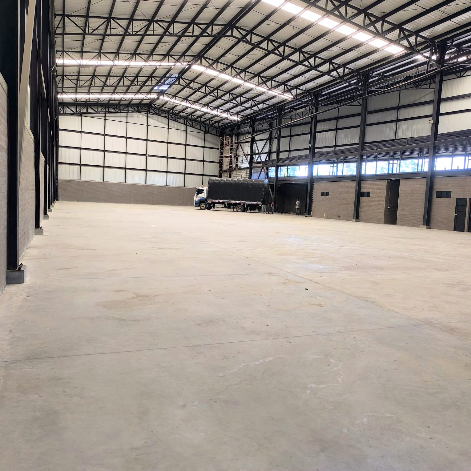 ARRIENDO BODEGA, PARQUE INDUSTRIAL, FUNZA