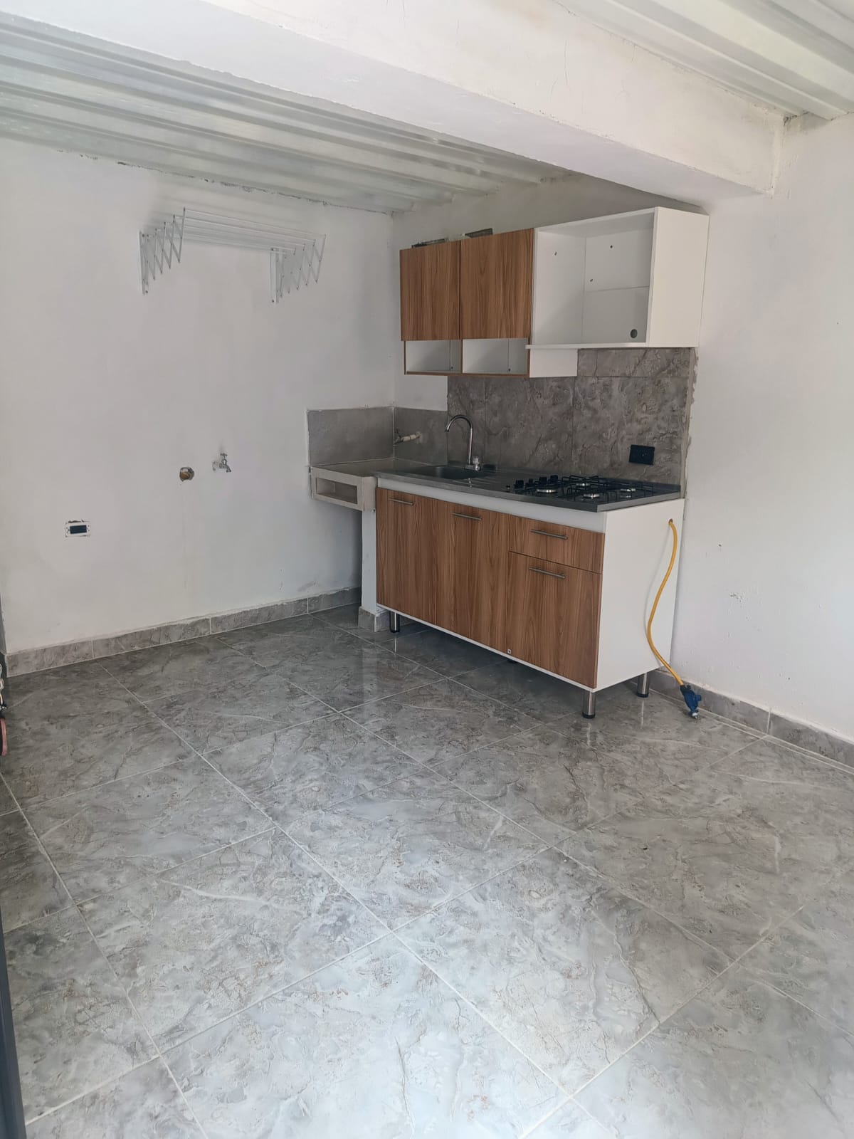 Se arrienda apartamento amoblado
