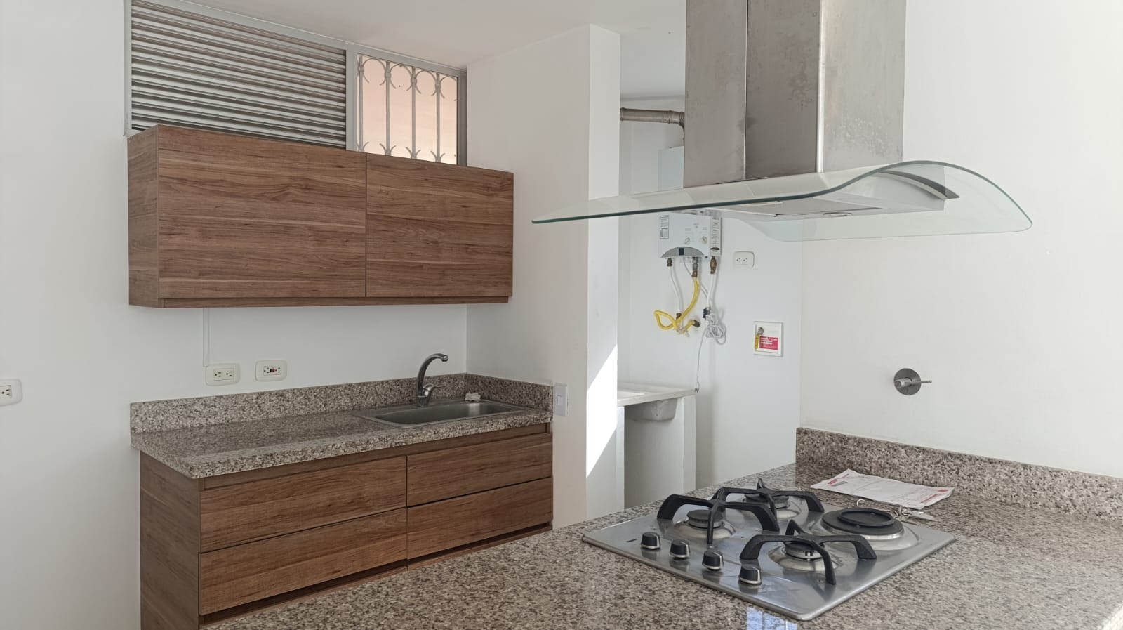 APARTAMENTO EN LA LOMA DE LOS BERNAL