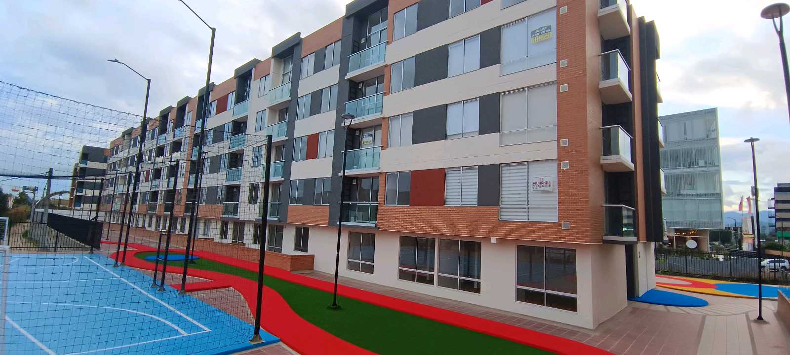 ARRIENDO APTO (4P) 60 M2 SENIOR SUITES CHIA | 475 |