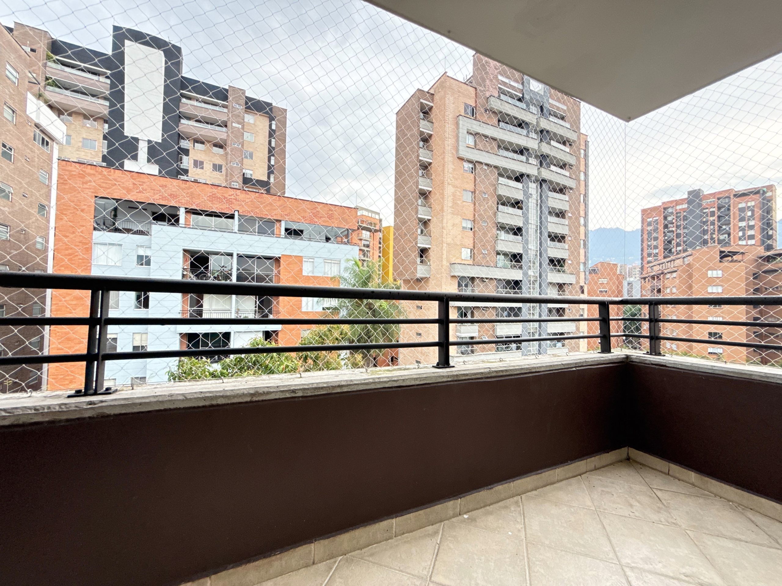 Local en arriendo en Comuna 3, Itaguí