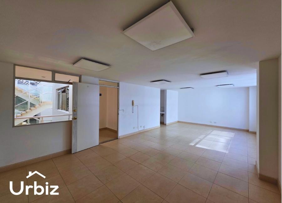 Venta / Arriendo de Oficina de 40 m² en Call 98 con 16