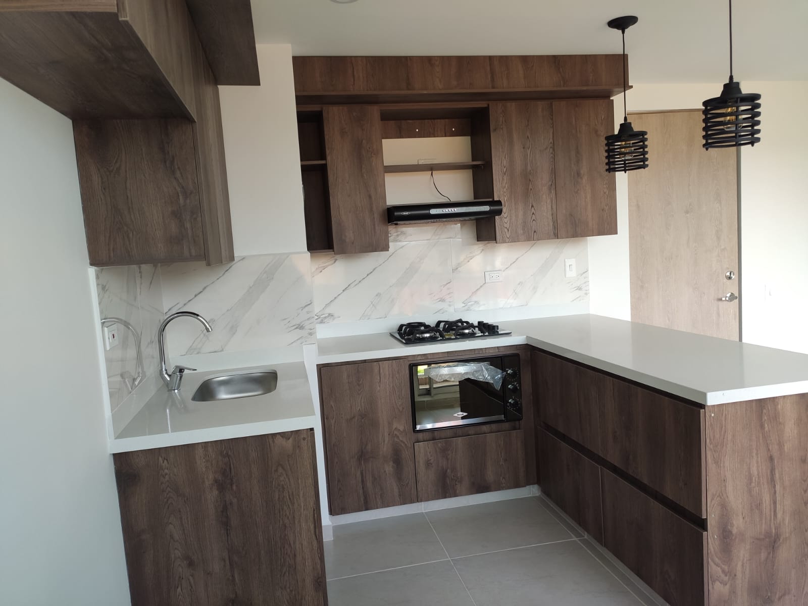 APARTAMENTO EN ARRIENDO EN LA CEJA, EN UNIDAD CERRADA.