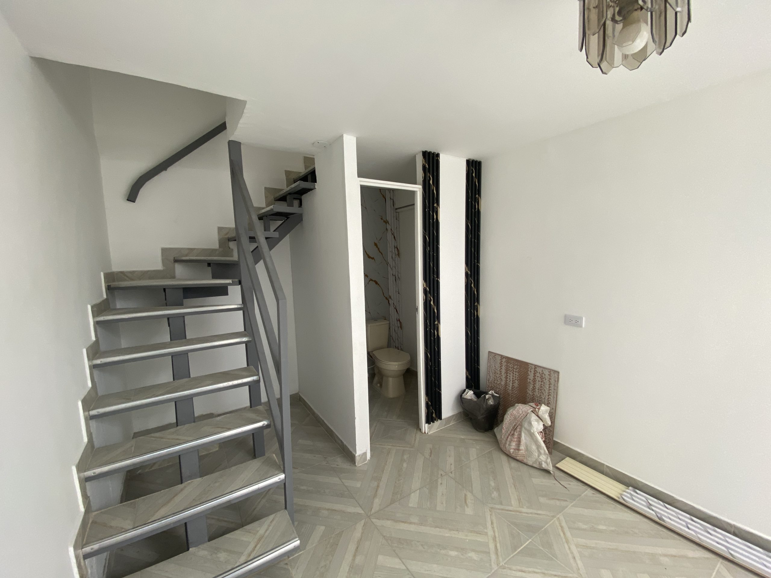 ARRIENDO AMPLIO APARTAMENTO CERCA A PROVIDENCIA Y LA 14 PEREIRA