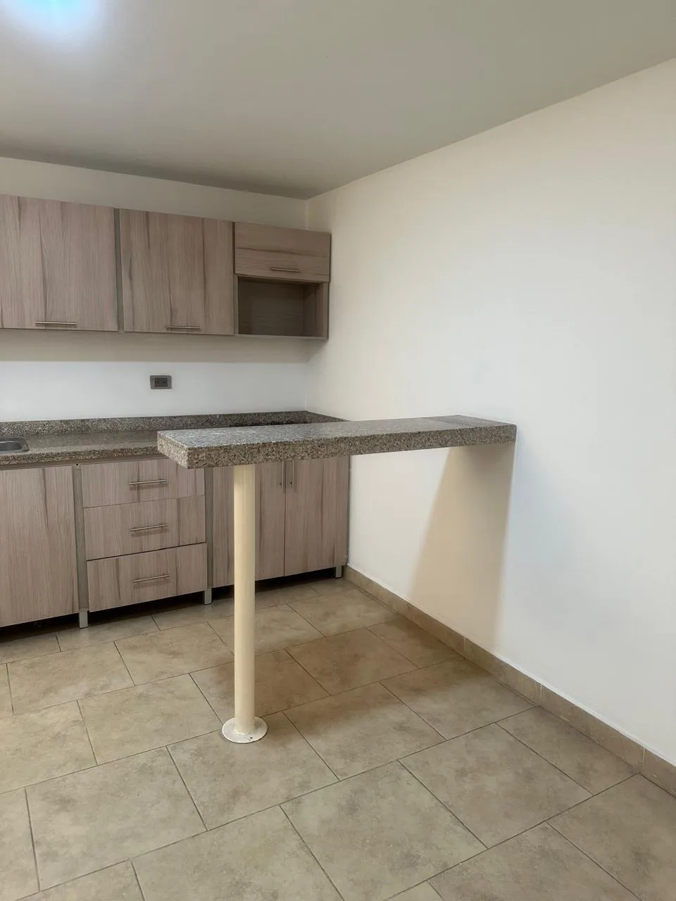 Apartaestudio en arriendo en El limonar, Cali