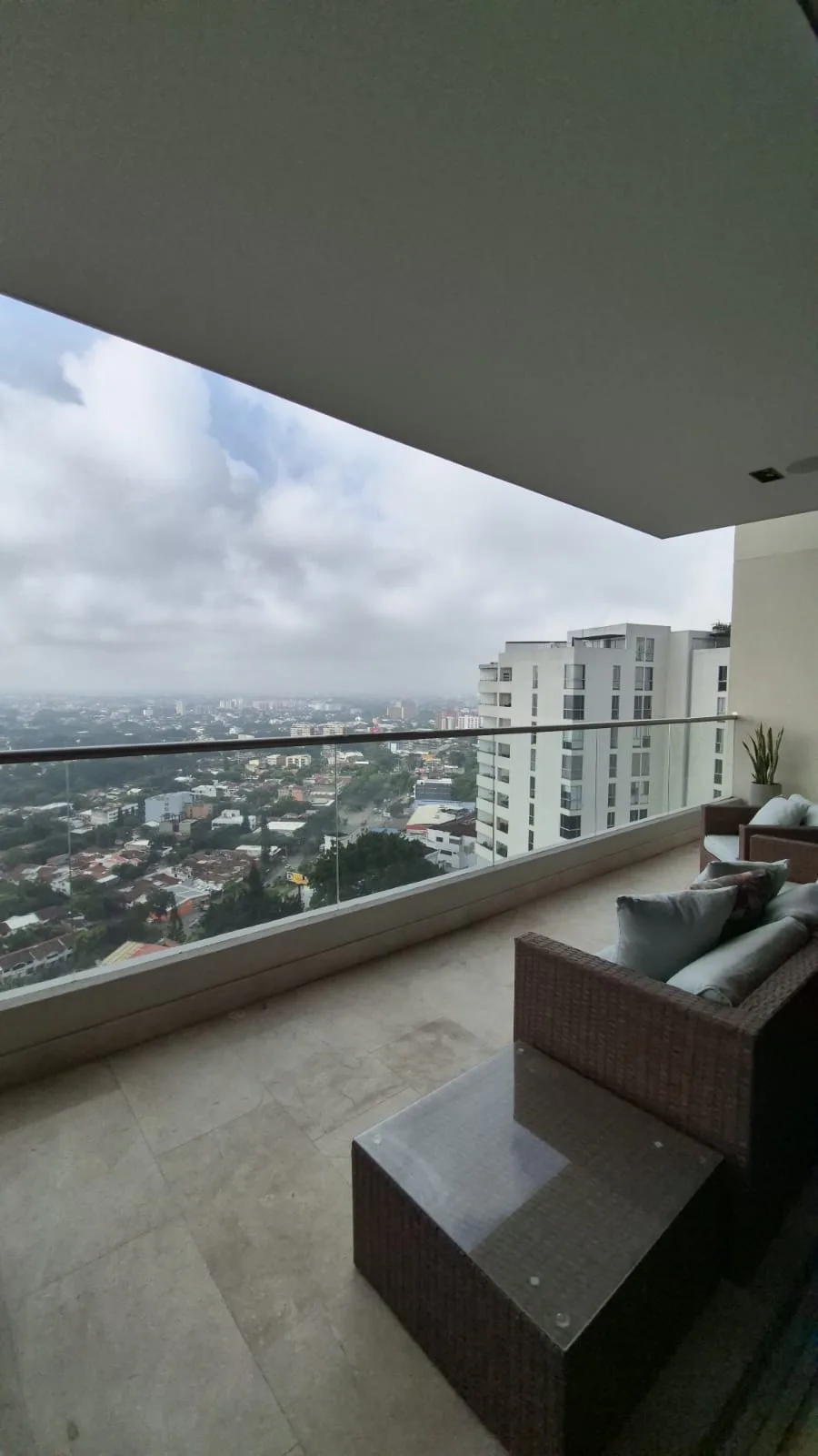 Apartamento en Arriendo en Altos de menga, Cali