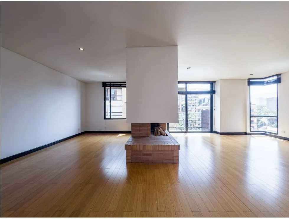 Apartamento en Arriendo en El Virrey, Bogotá