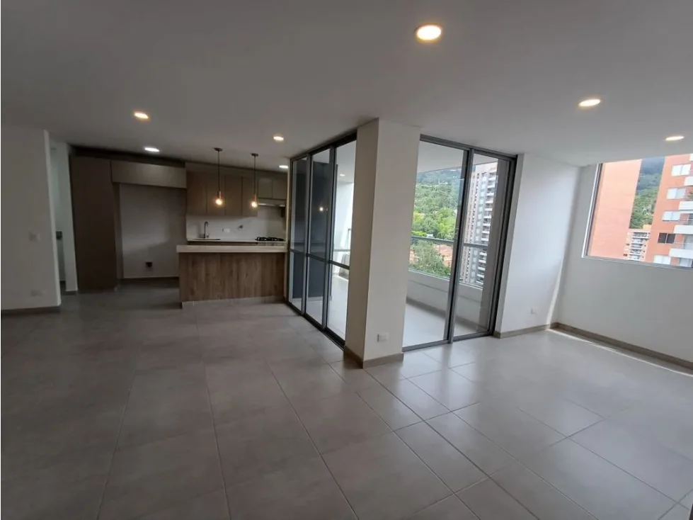 Local en arriendo en Los naranjos, Itaguí