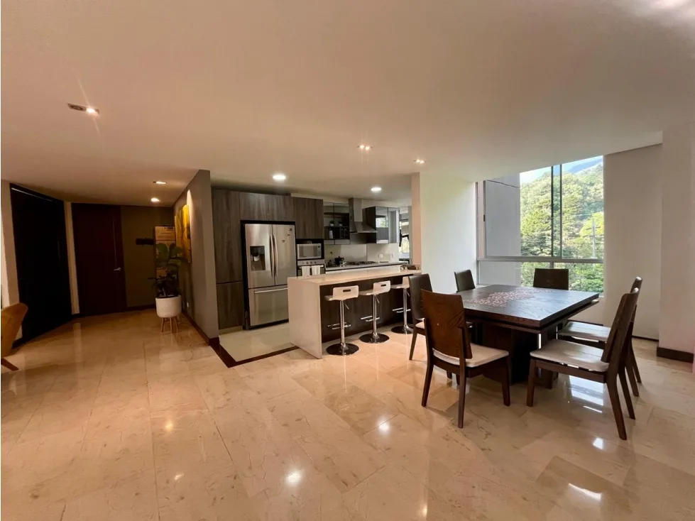 Apartamento en Arriendo en Los Balsos, Medellín