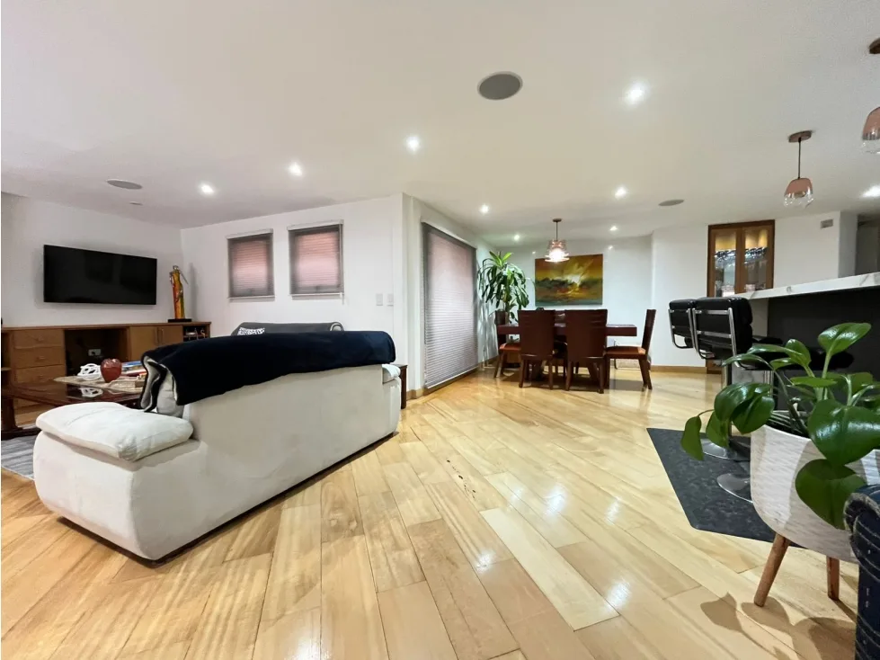 Apartamento en Arriendo en Los rosales, Bogotá - 1