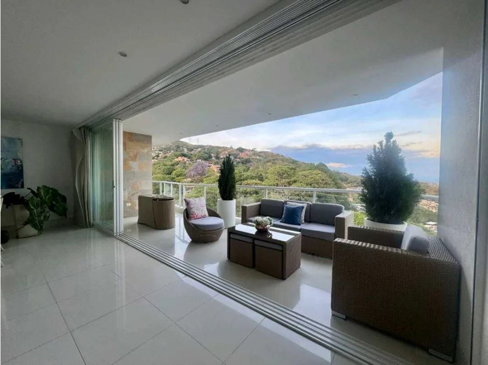 Casa en Arriendo en El lido, Cali