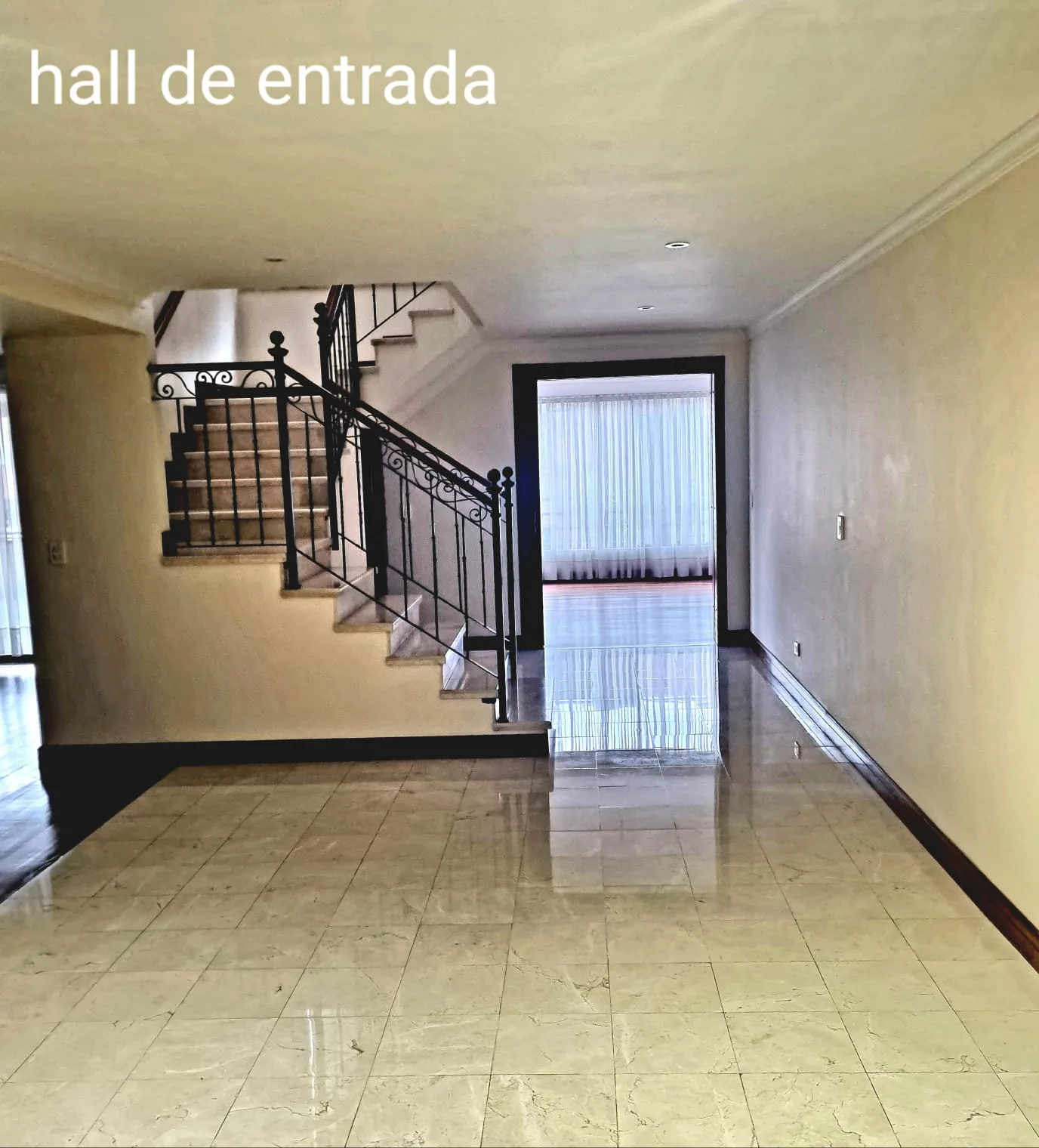 OFICINA EN ARRIENDO, CALLE 80, CENTRO EMPRESARIAL