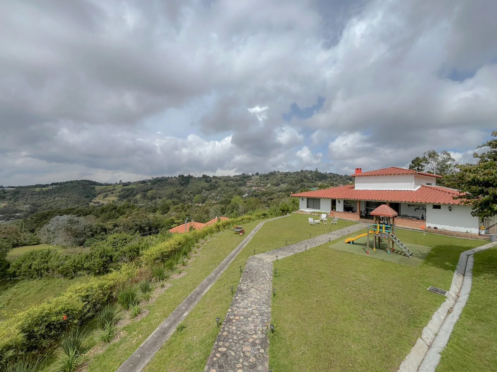 Casa en Arriendo en La aguacatala, Medellín