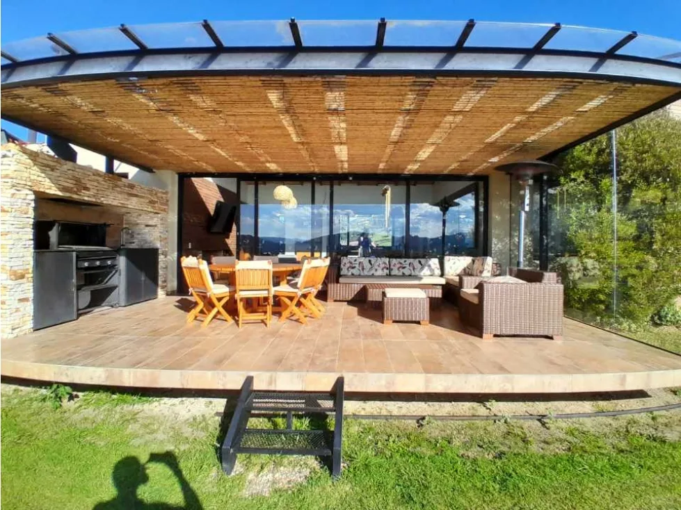 Casa Campestre en Arriendo en Sesquilé