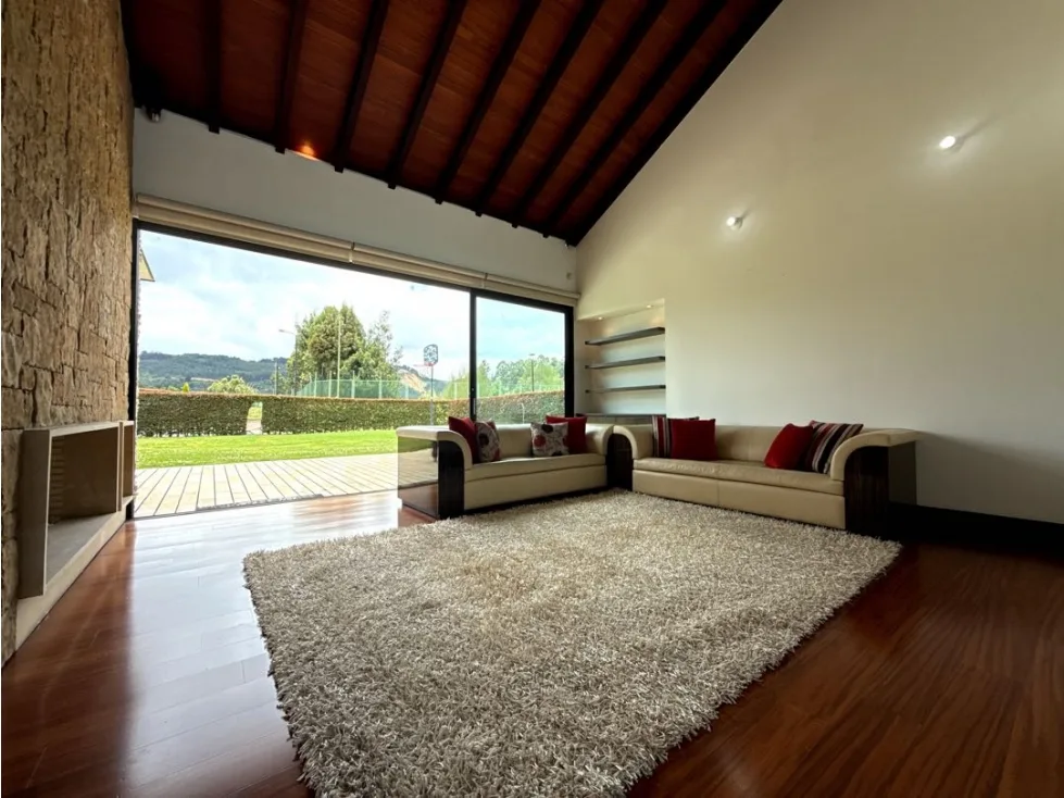 Casa en Arriendo en Aposentos, Sopó