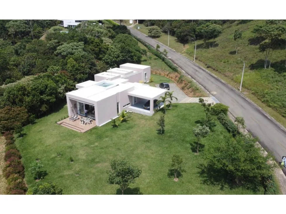 Edificio en Arriendo en Los parques - barranquilla, Cali