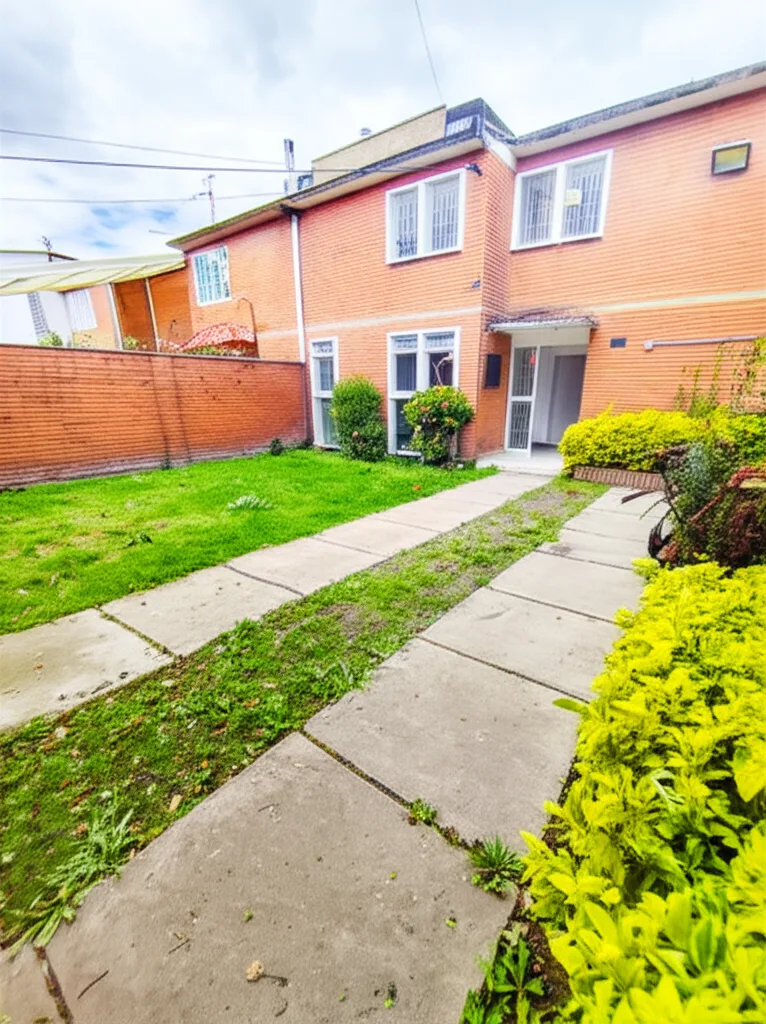 Casa en Arriendo en Centro Comercial Cedritos, Bogotá