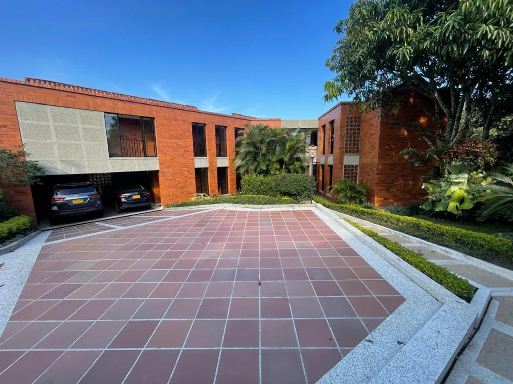 Casa en Arriendo en Ciudad jardin, Cali