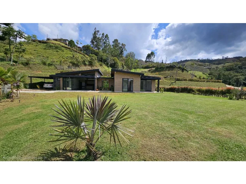 Casa en Arriendo en El Retiro