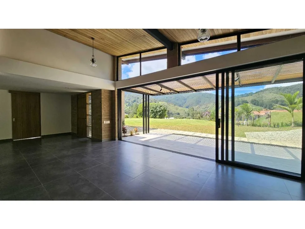 Casa en Arriendo en El Retiro